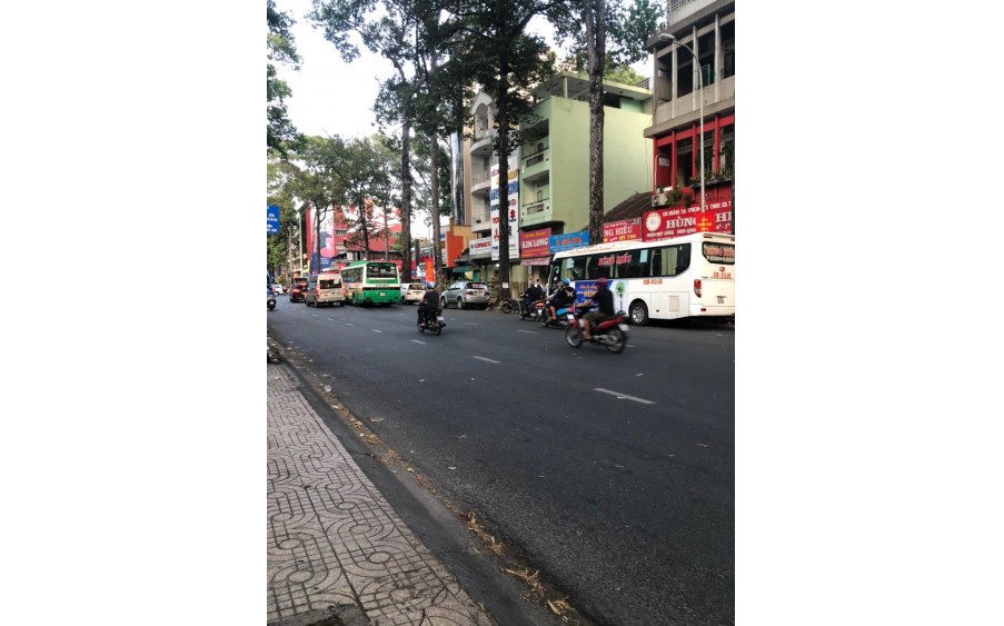 Bán Nhà MẶT TIỀN KD đường Trần Hưng Đạoi,Q.5,DT:4mx21m,KC:,5  lầu,Giá:22 tỷ